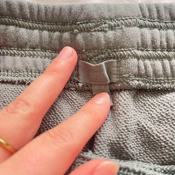 Aerie sweatpants - Picture 2 of 5